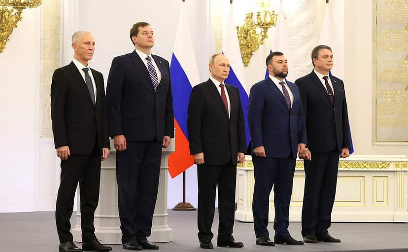 Signing of treaties on accession of Donetsk and Lugansk people's ...