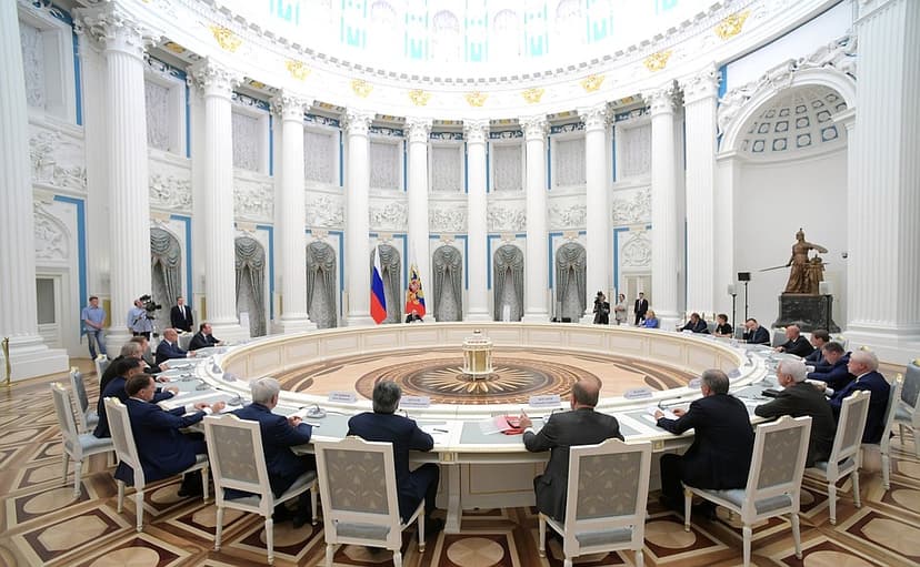 Meeting with State Duma leaders and party faction heads ...