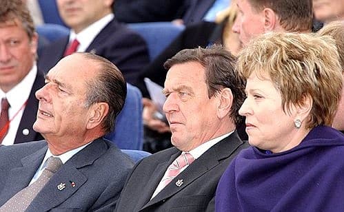 President Vladimir Putin opened an aquatic festival in the center ...