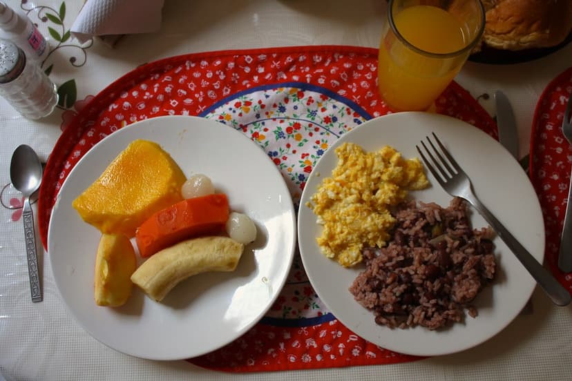 Costa Rican-Nicaraguan breakfast / Un desayuno costarricen… | Flickr