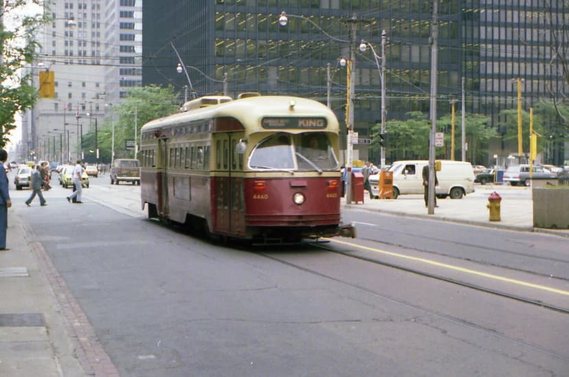Toronto Glimpsed - Tram For 'Dundas Street West Subway Sta… | Flickr