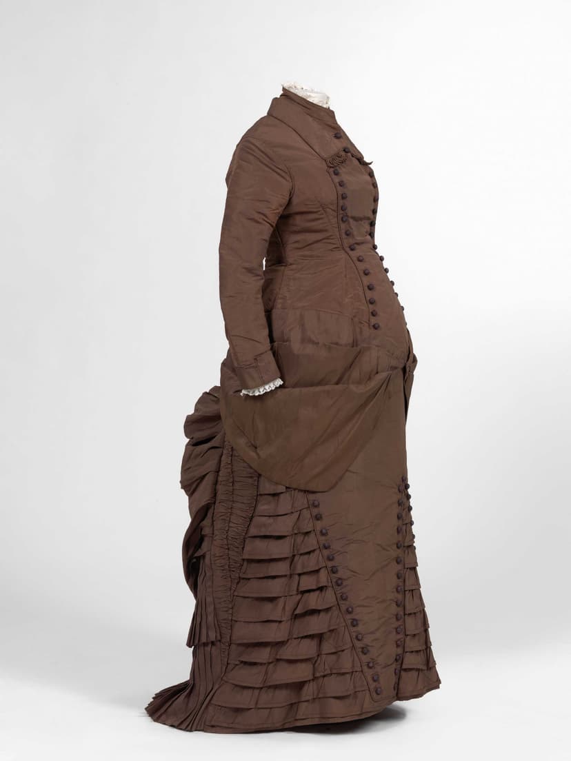 File:Maternity dress, ca. 1880.jpg - Wikimedia Commons