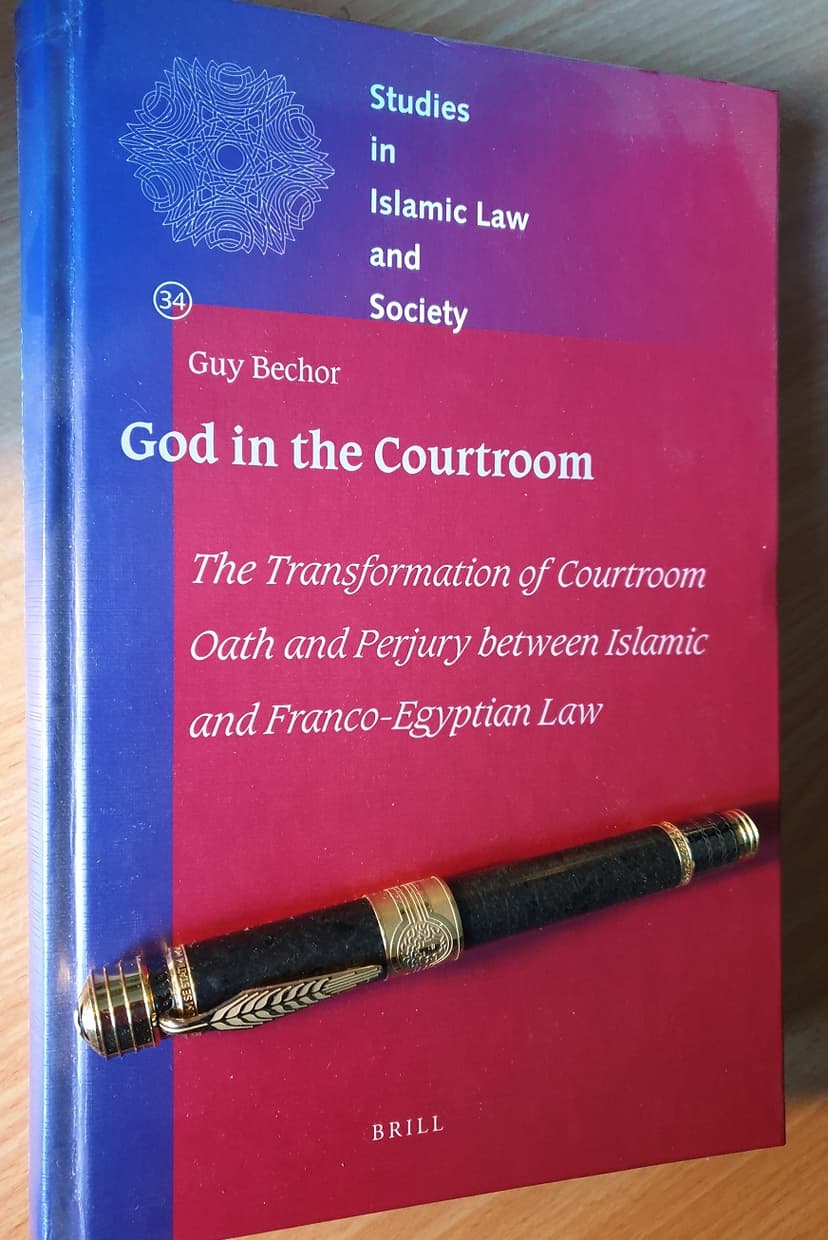 File:God in the Courtroom.jpg - Wikimedia Commons