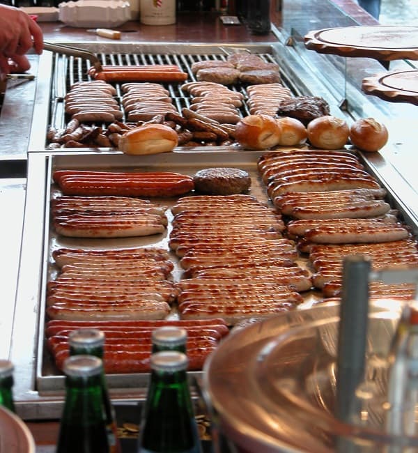 File:German Bratwürste.jpg - Wikimedia Commons