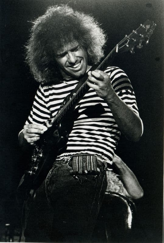 Fayil:Pat Metheny Barcelona 2008.jpg - Wikipedia